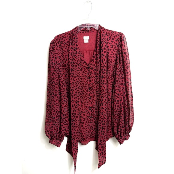 Chicos Women's Red and Black Balloon sleeve Animal Print Vneck blouse Large - Picture 7 of 10